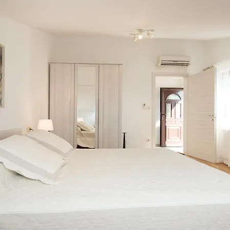 Maller * ロヴィニ