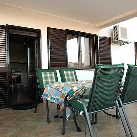 Apartment Maller *
