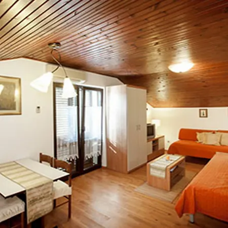 Apartment Maller *