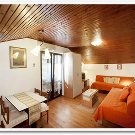 Apartment Maller *