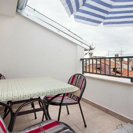 Apartment Maller