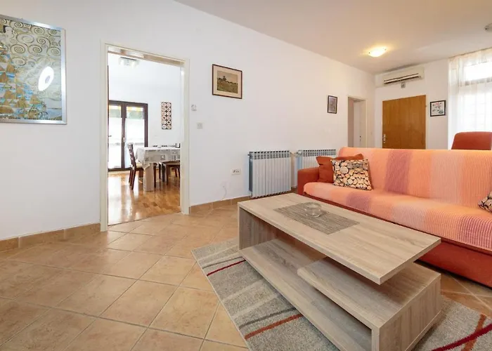 Maller Apartman *